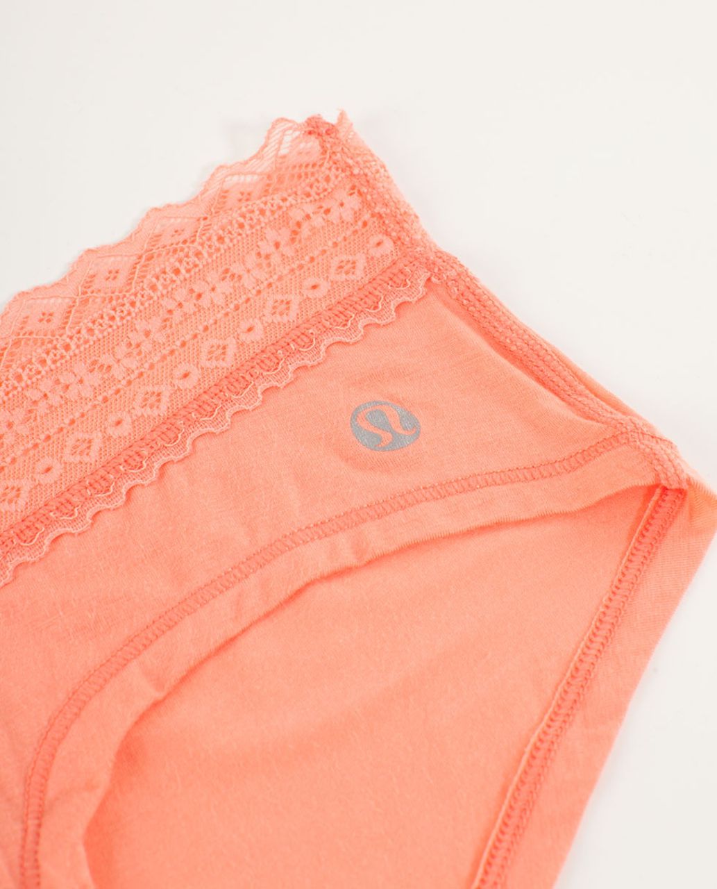 Lululemon Foxy Lulu Hotshort - Flash Light