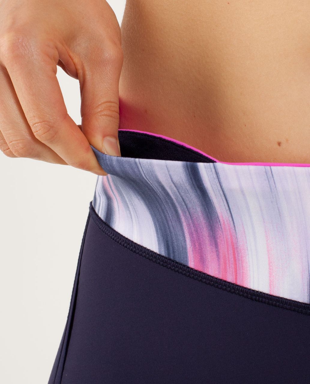 Lululemon Run:  Sun Sprinter Crop - Deep Indigo / Mirage Deep Indigo / Pow Pink