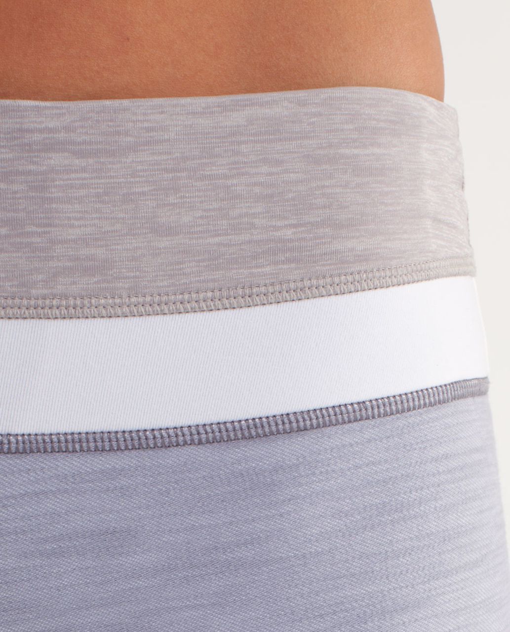 Lululemon Reverse Groove Short *Denim - Fossil White Slub Denim / Metallic Silver / White