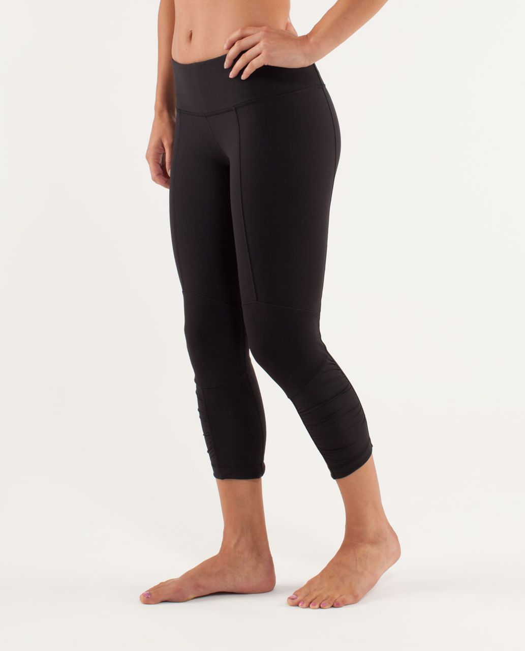 Lululemon Venus Crop - Black - lulu fanatics