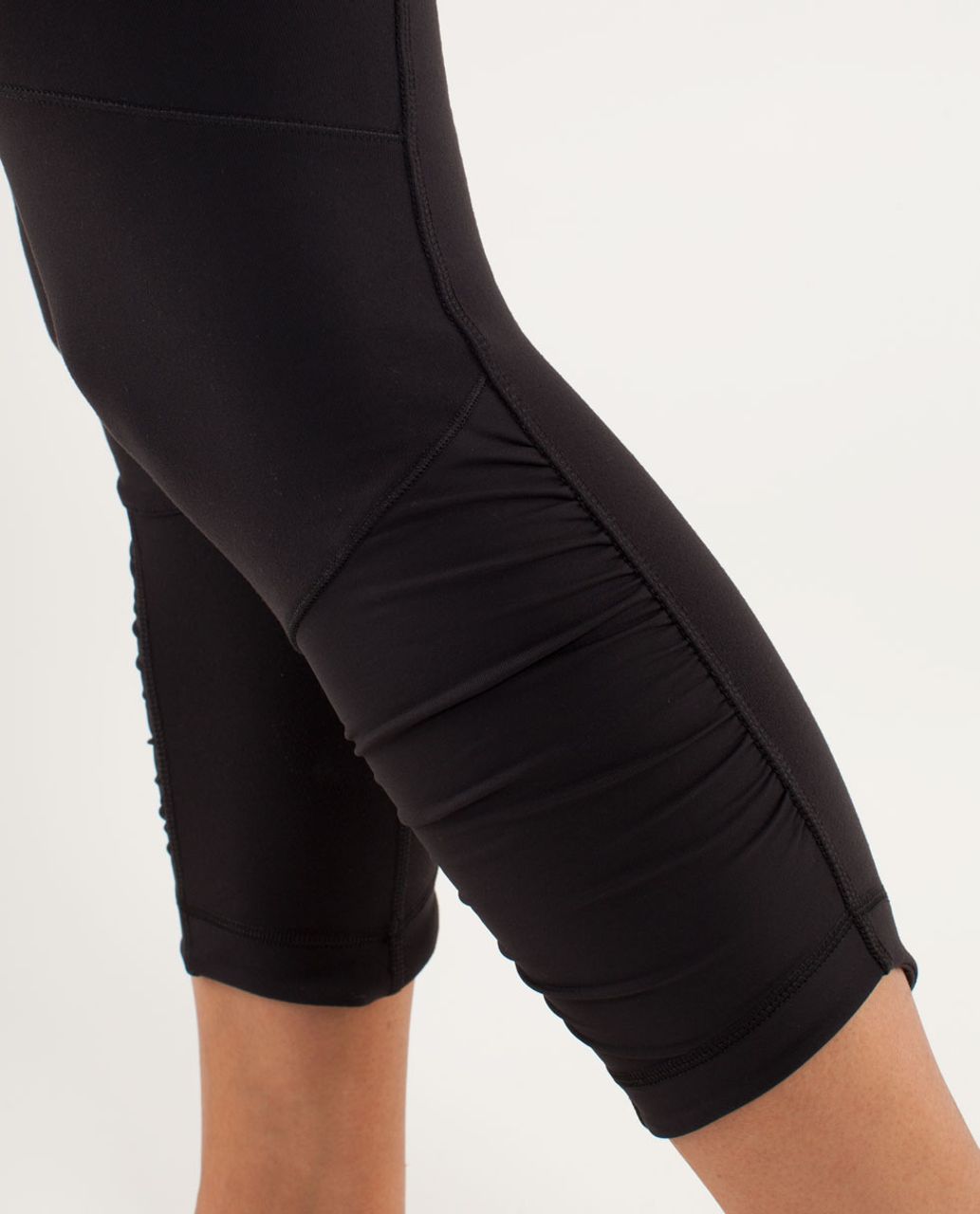 Lululemon Venus Crop - Black