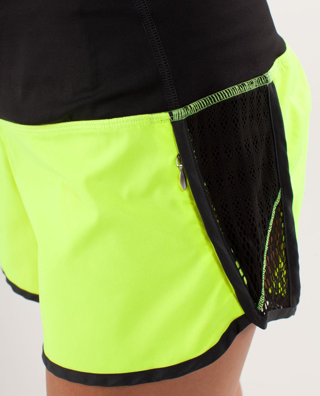 Lululemon Run Sun Sprinter Black Shorts Women's Size 4 *Flaw* - beyond  exchange