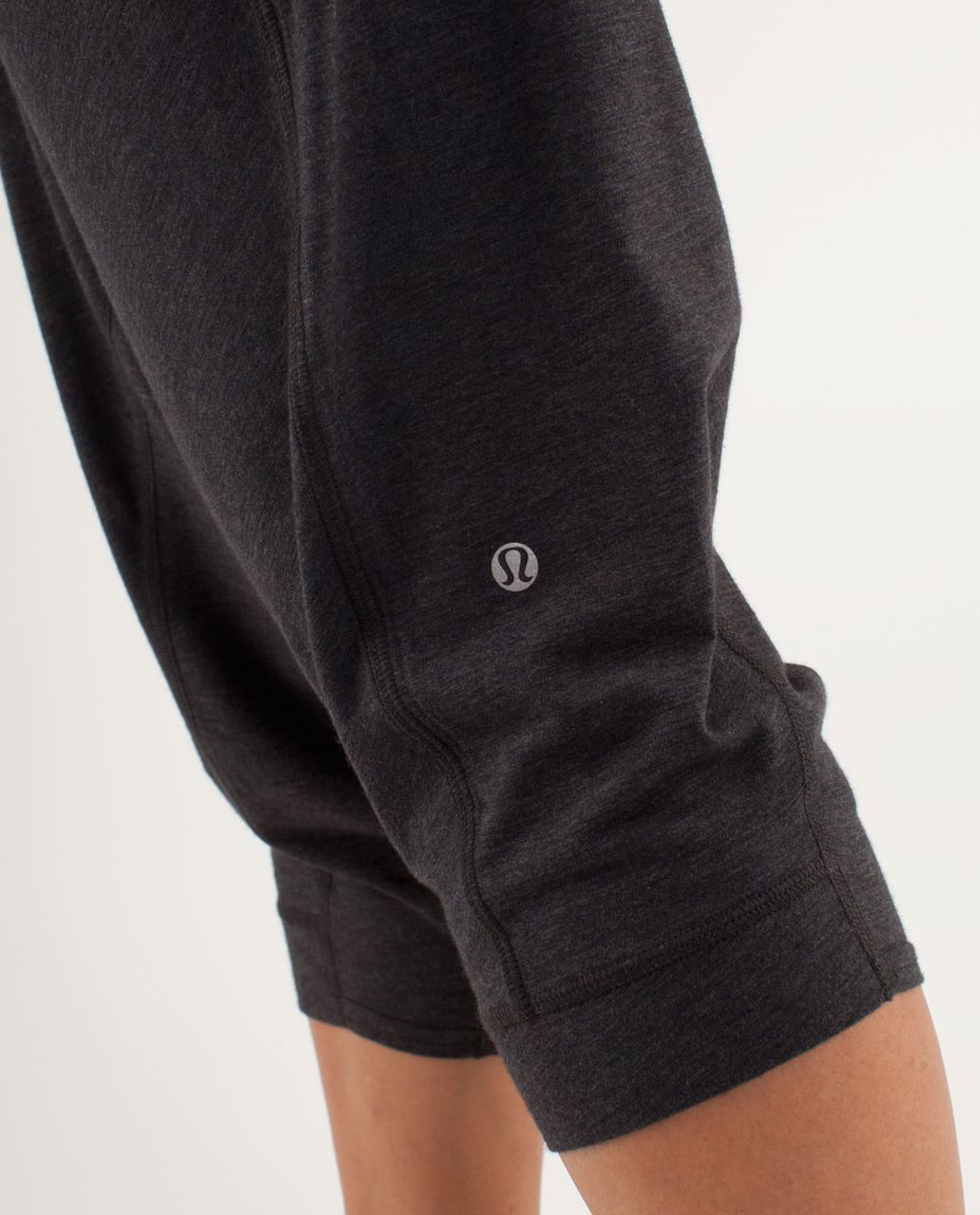 Lululemon Free Mind Crop - Heathered Charcoal