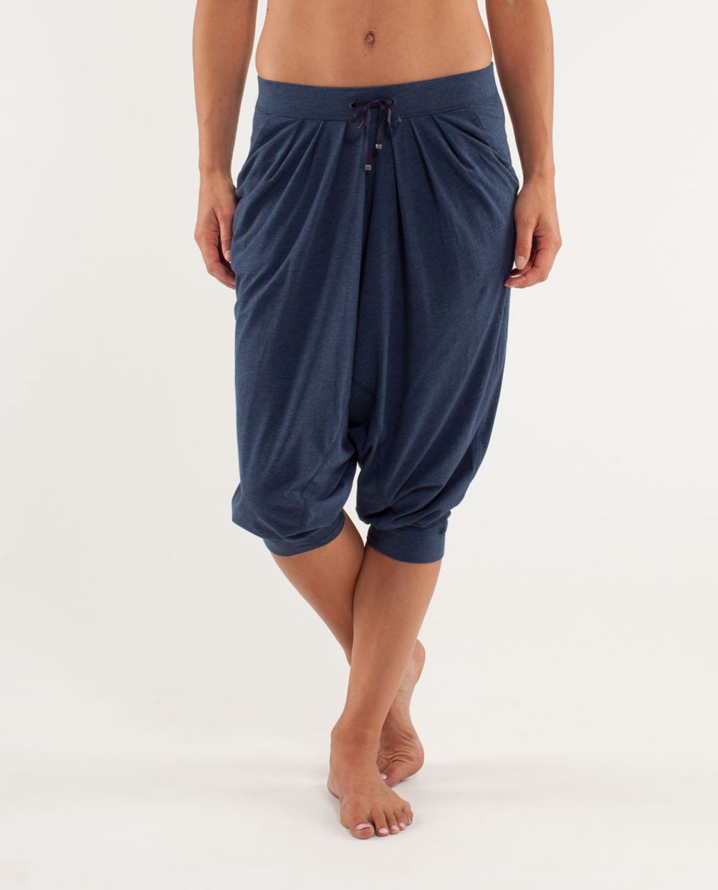 Lululemon Free Mind Crop - Heathered Deep Indigo