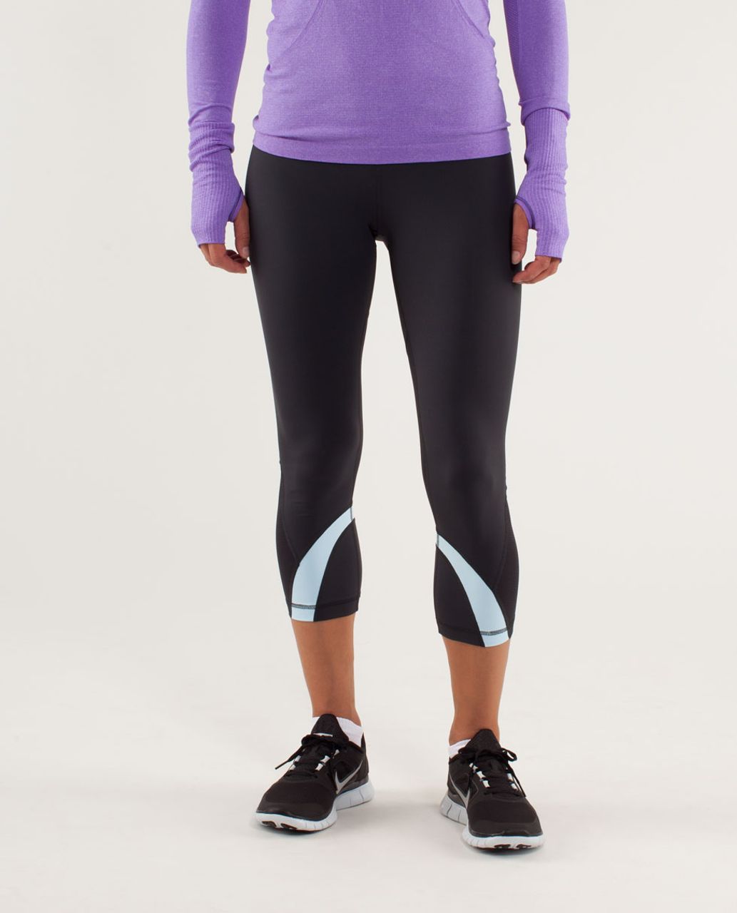 $86 Lululemon Womens Size 4 Run Inspire Crop II Legging Cadet Blue