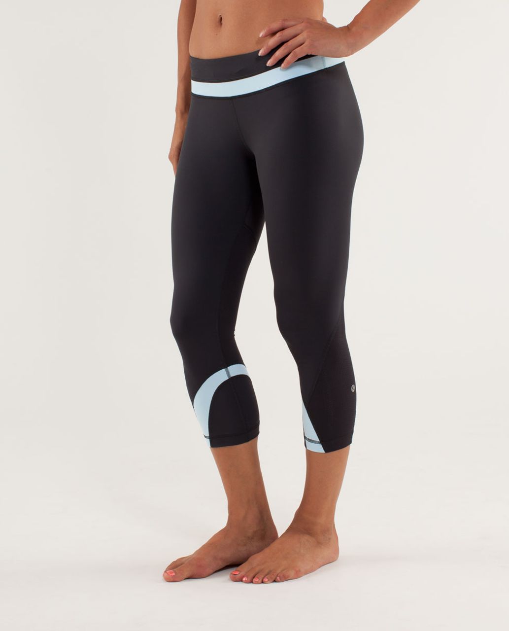 $86 Lululemon Womens Size 4 Run Inspire Crop II Legging Cadet Blue Lullaby