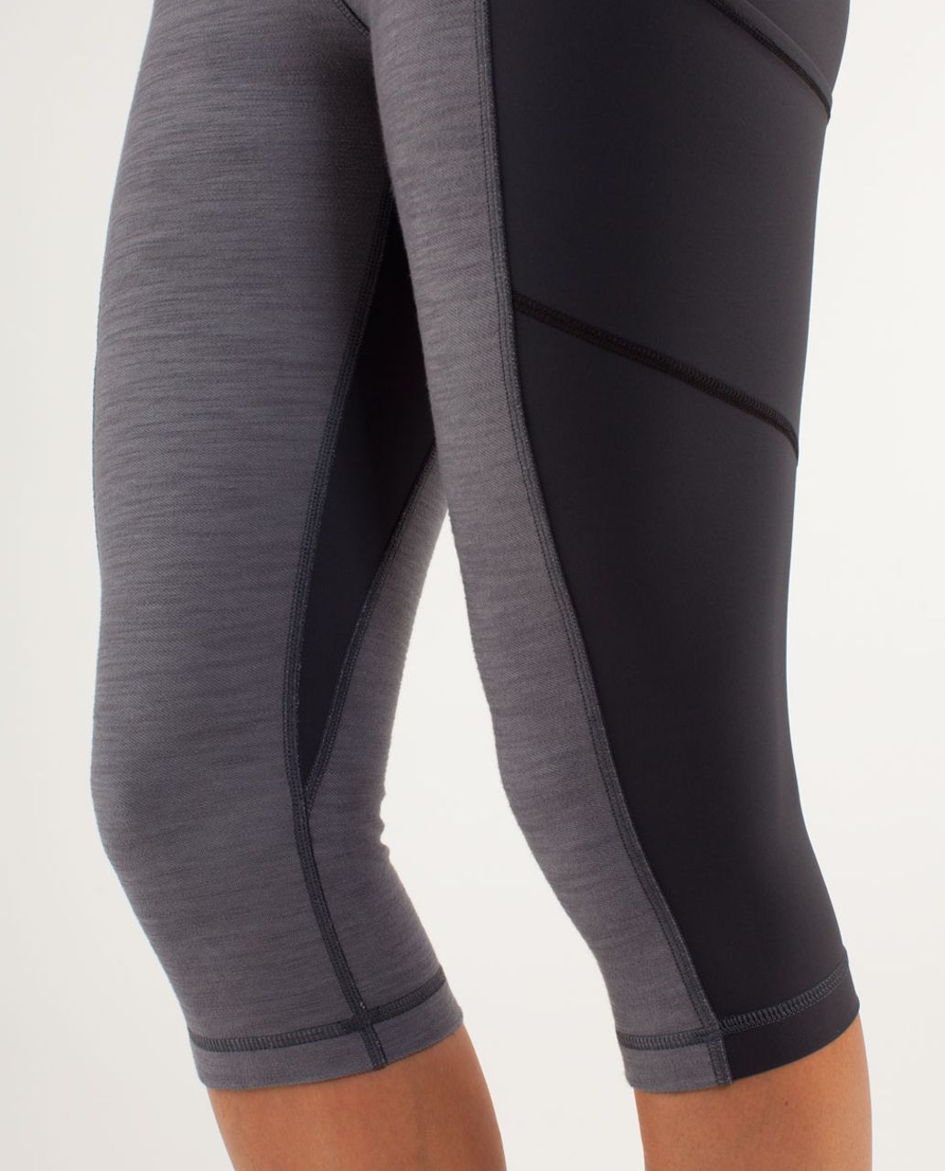 Lululemon Discover Crop - Coal Fossil Slub Denim / Deep Coal