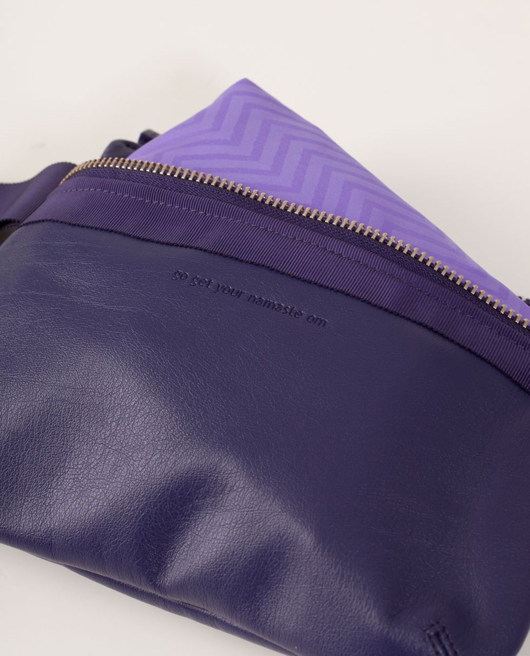 Lululemon Pack Your Practice Bag - Squiggle Emboss Power Purple