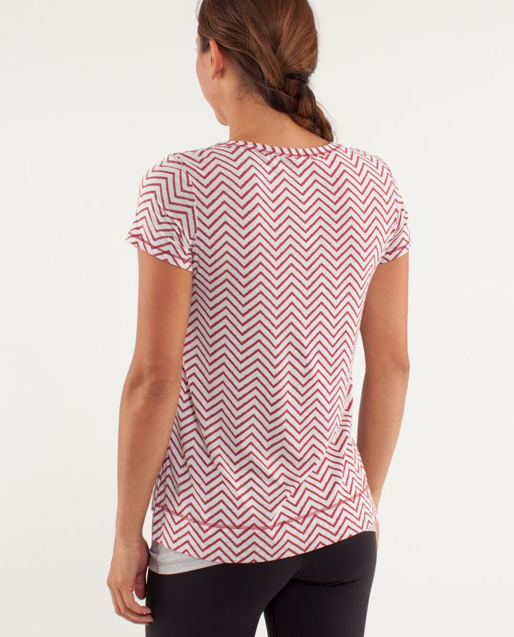 Lululemon Perfect Layer Tee - Textured Chevron Burnout Deepest Cranberry