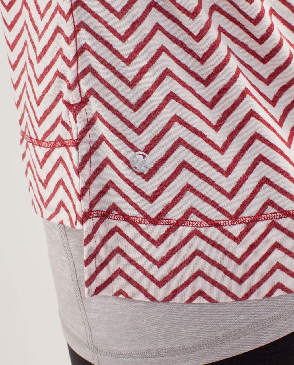 Lululemon Perfect Layer Tee - Textured Chevron Burnout Deepest Cranberry