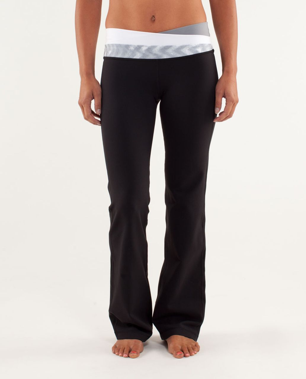 Lululemon Astro Pant (Regular) - Black / Fossil / White