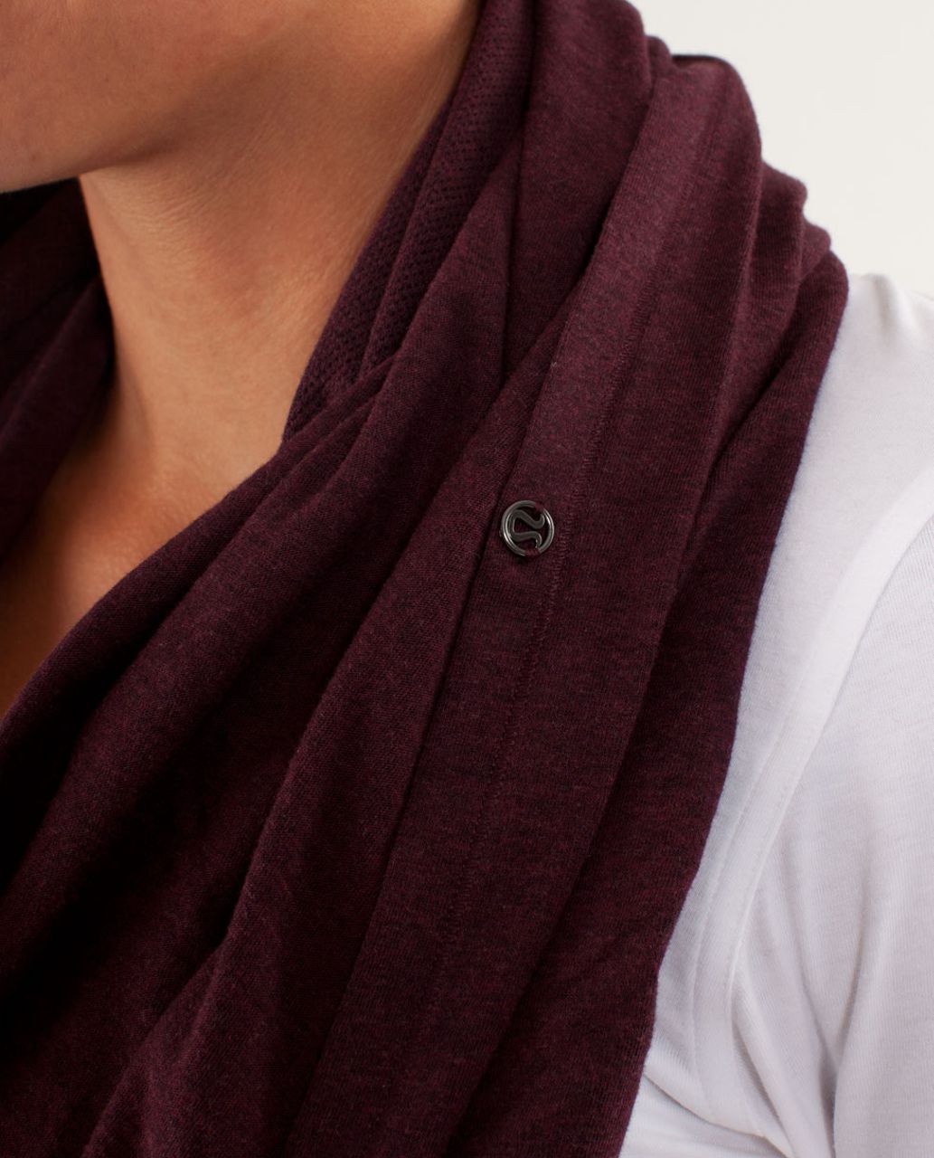 Lululemon Deja Vu Scarf - Deepest Cranberry