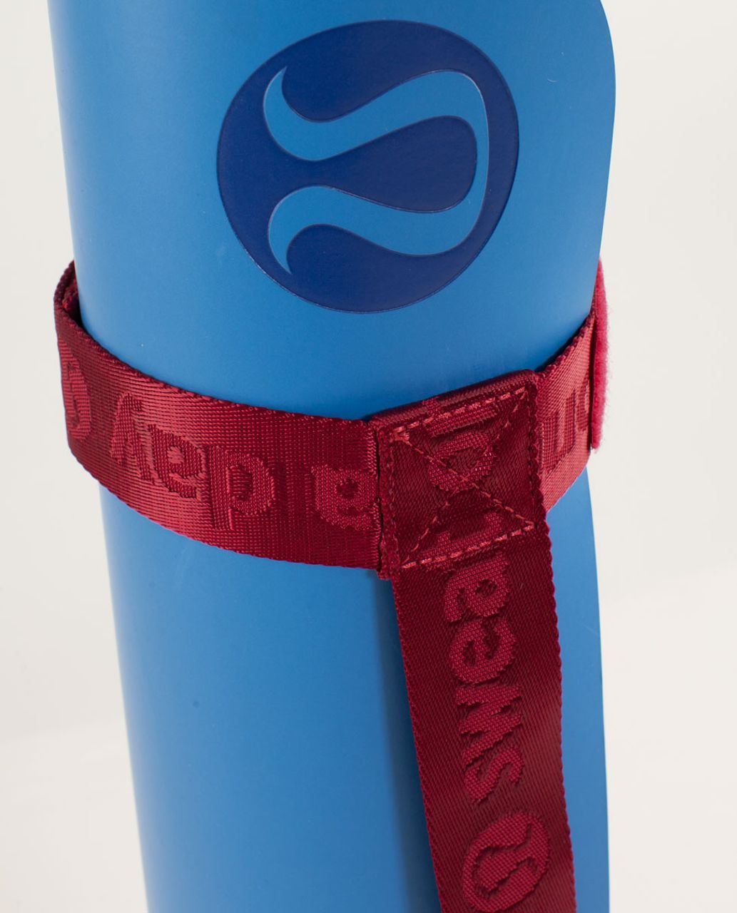 Lululemon No-Brainer Mat Strap - Deepest Cranberry