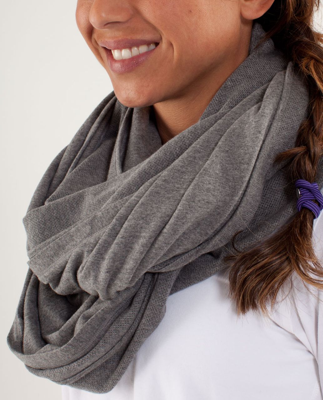 Lululemon Deja Vu Scarf - Fossil