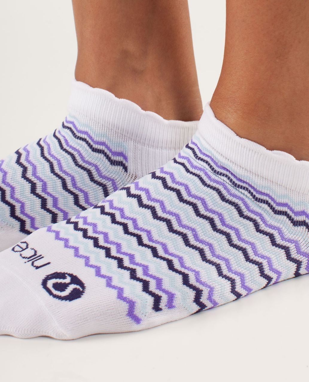 Lululemon The Method Sock - Mini Chevron Dense Purple / Caspian Blue / Power Purple