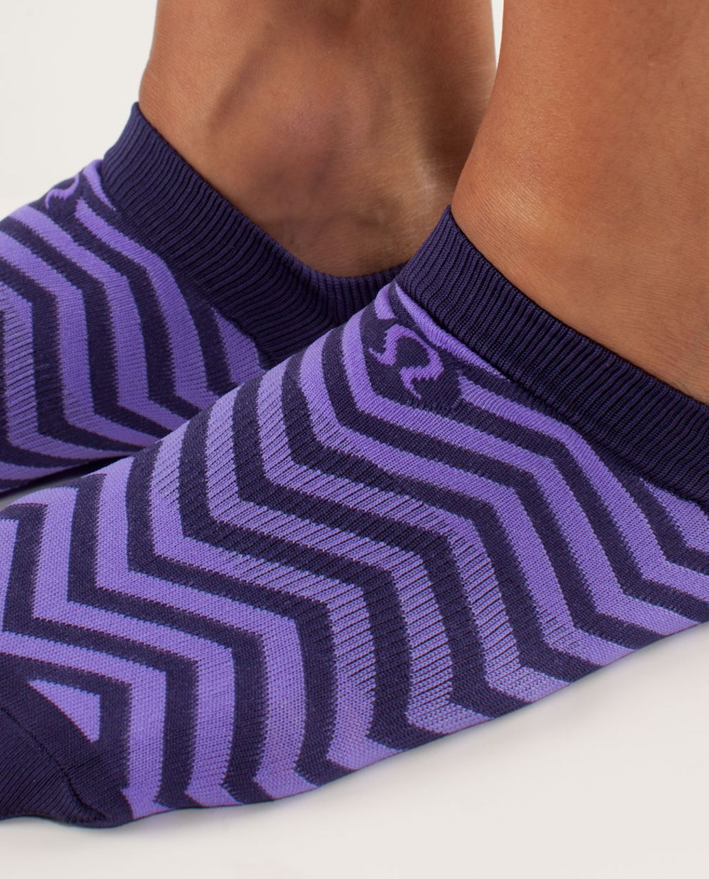 Lululemon Women's Featherweight Sock - Chevron Dense Purple / Power Purple