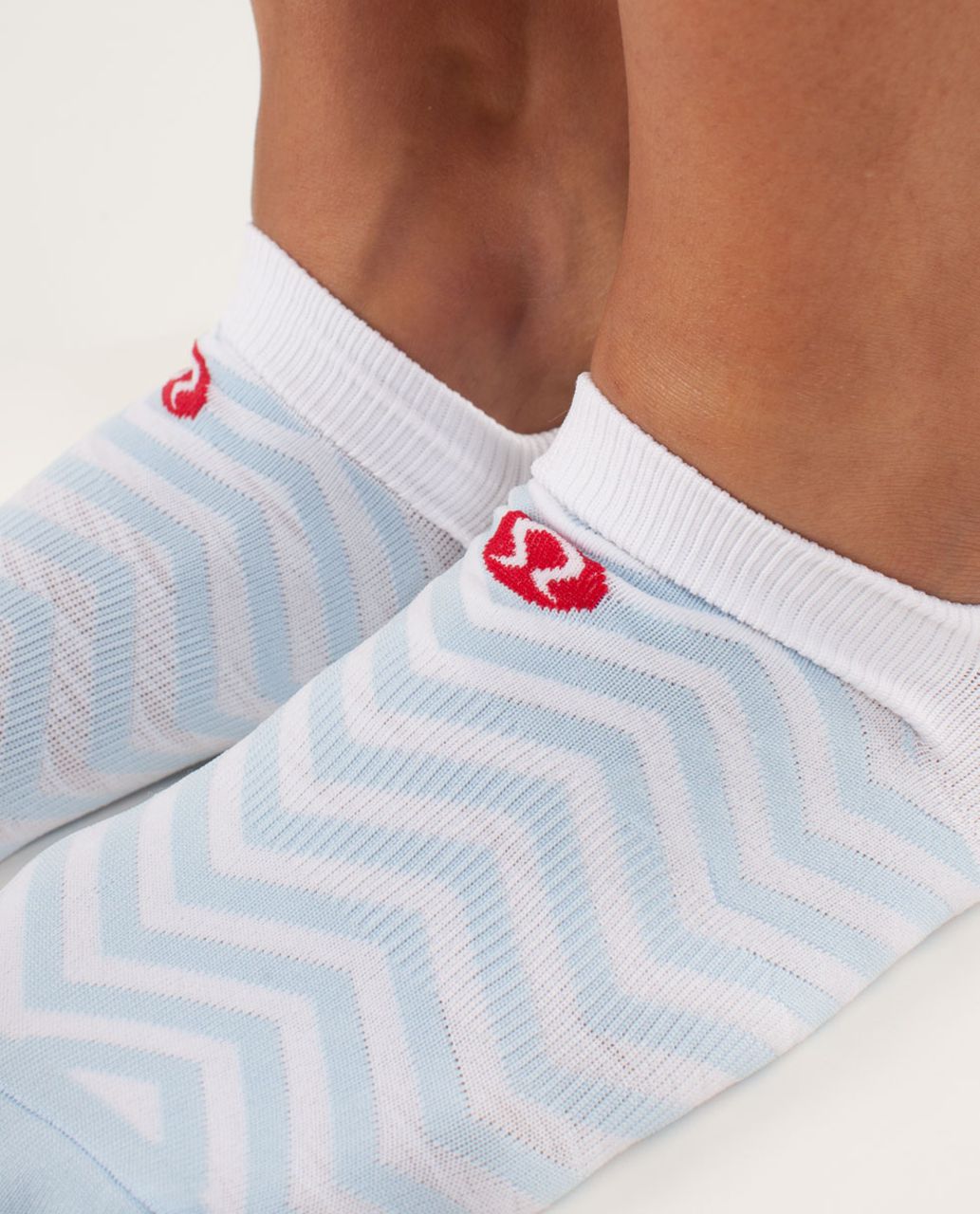 Lululemon Women's Featherweight Sock - Chevron White / Caspian Blue