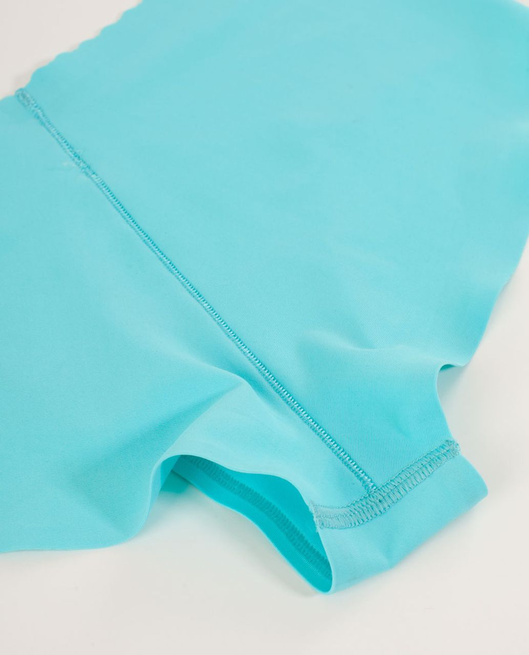 Lululemon Groovy Girlshort - Angel Blue