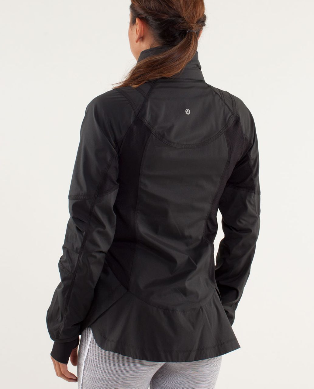 Lululemon Jacket RARE Windbreaker Rain, Run Hooded Jacket Women’s Size 2  Black