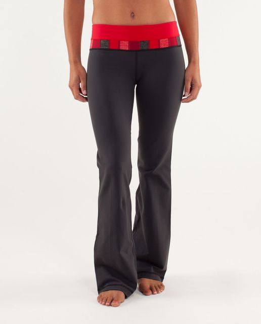 Lululemon Groove Pant Flare *Full-On Luxtreme 32 - True Navy - lulu  fanatics