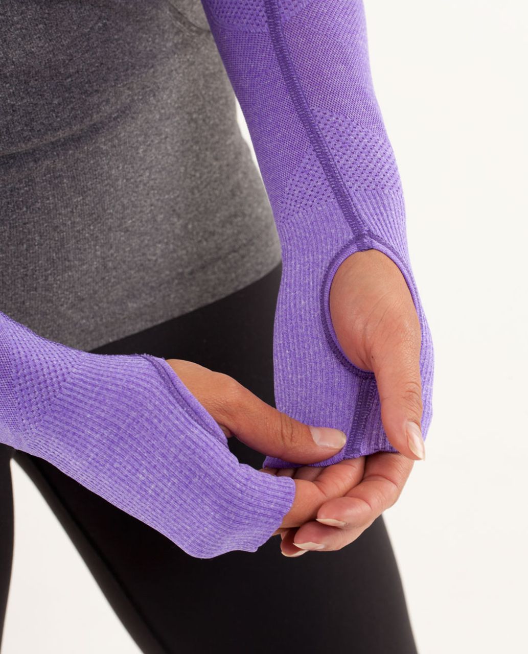 Lululemon Swiftly Armwarmers *Special Edition - Power Purple