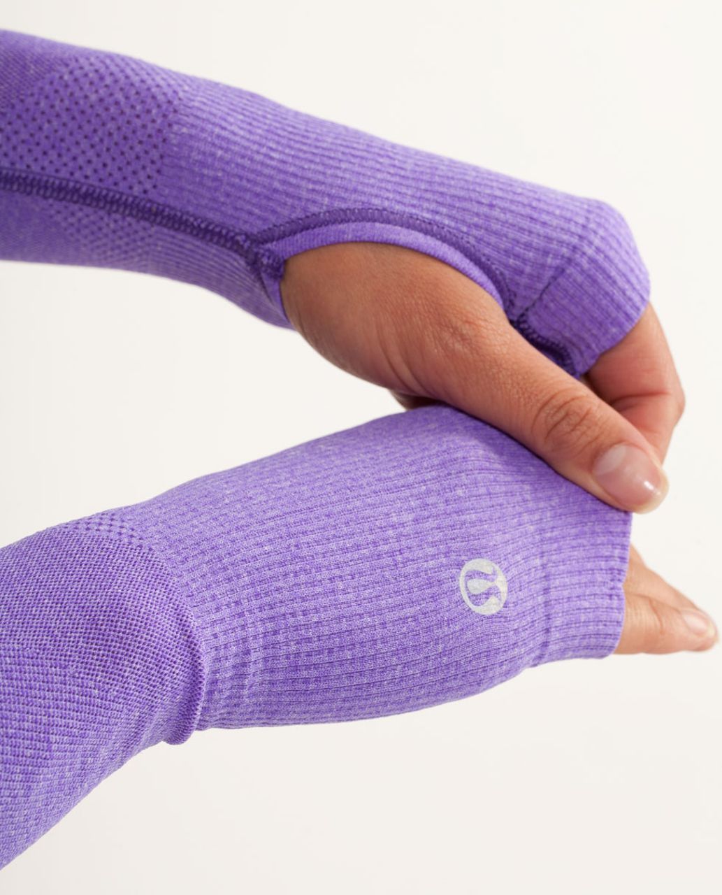 Lululemon Swiftly Armwarmers *Special Edition - Power Purple