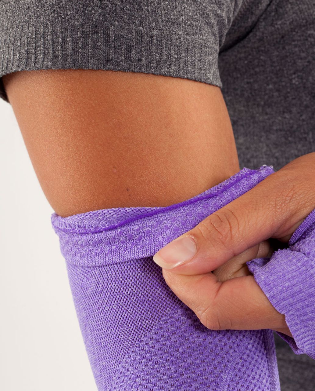 Lululemon Swiftly Armwarmers *Special Edition - Power Purple