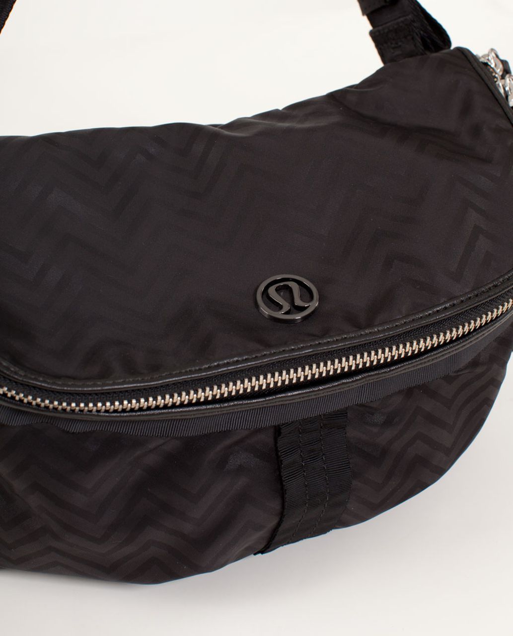 Lululemon Good Fortune Bag - Squiggle Emboss Black