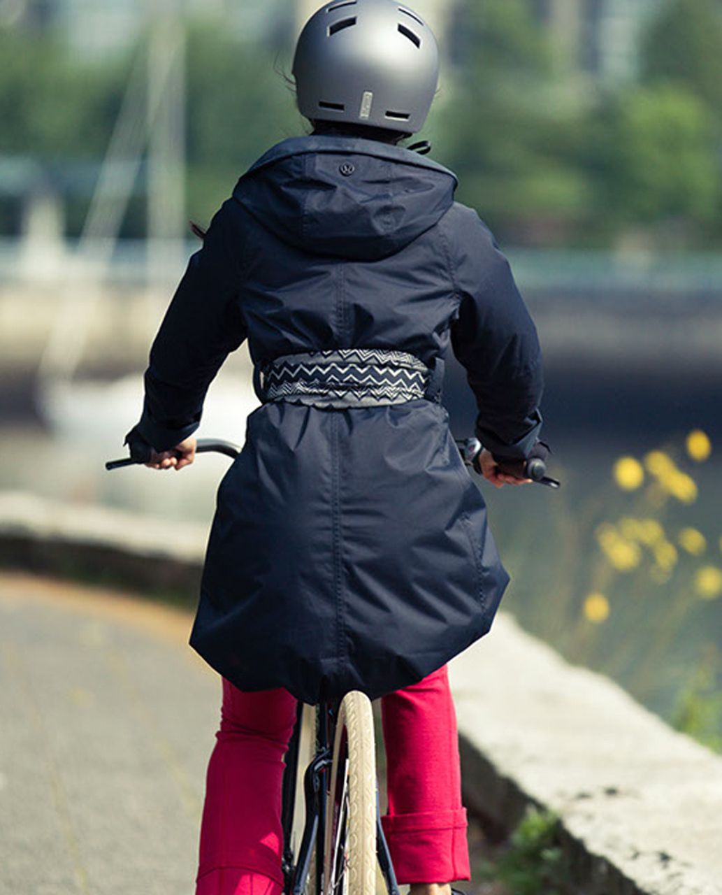 lululemon pedal power rain jacket