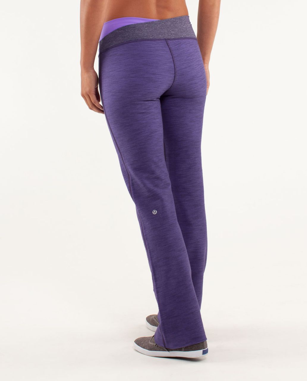 LULULEMON ASTRO PANTS PLUM RASPBERRY WOMEN'S SIZE 4