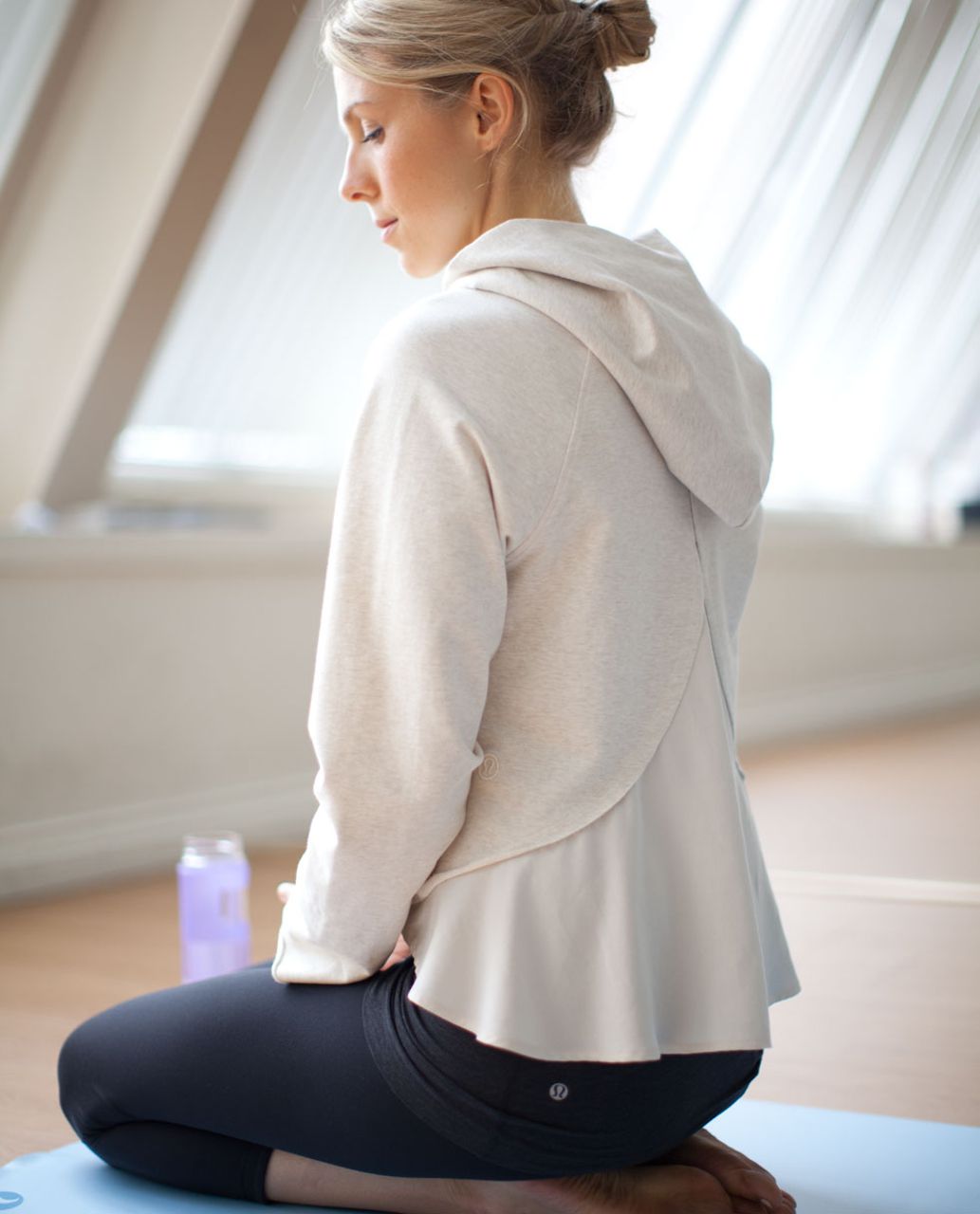 Lululemon Pull Me Over Hoodie - Heathered Polar Cream / Polar Cream