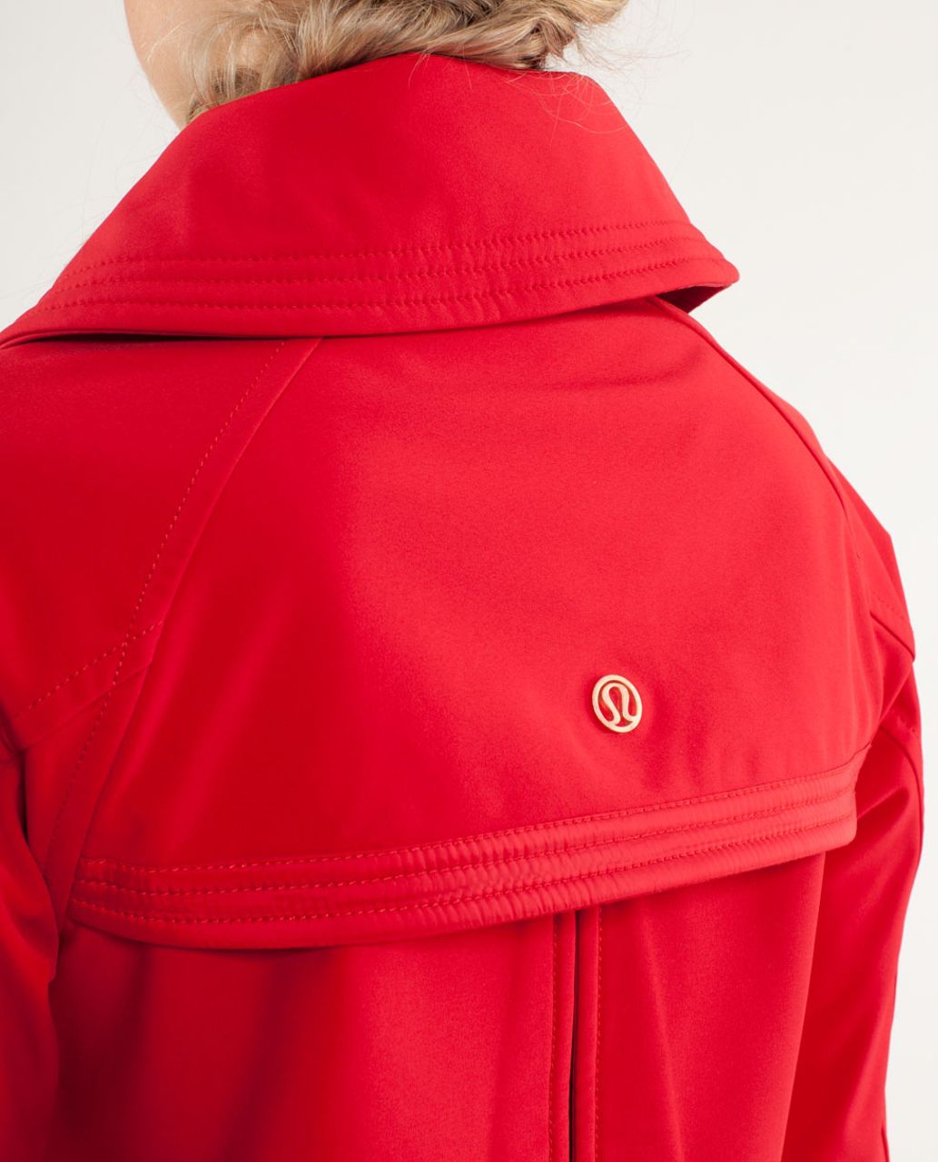 Lululemon Coco Softshell - Currant