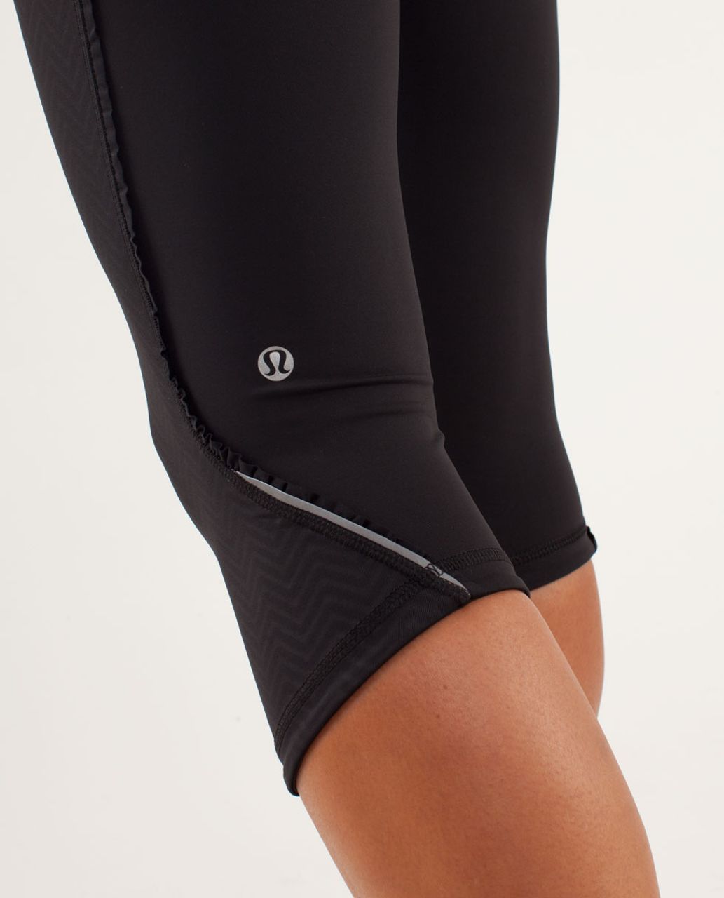 Lululemon Run:  Fast And Free Crop - Mini Squiggle Emboss Black / Split Pea