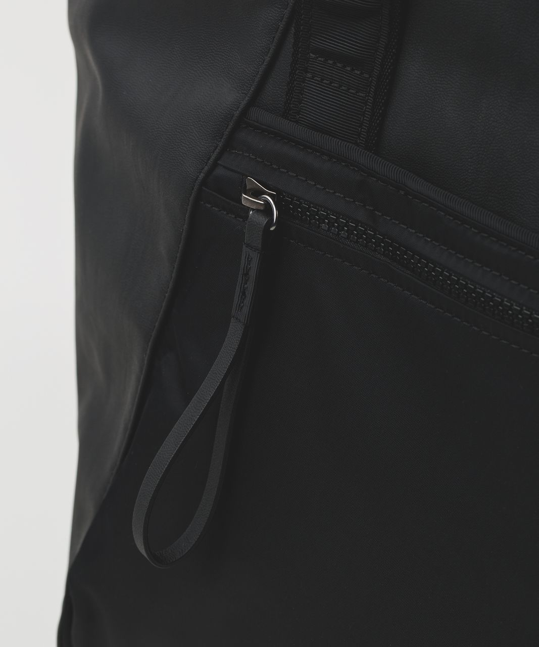 Lululemon Free To Be Bag - Black (First Release)