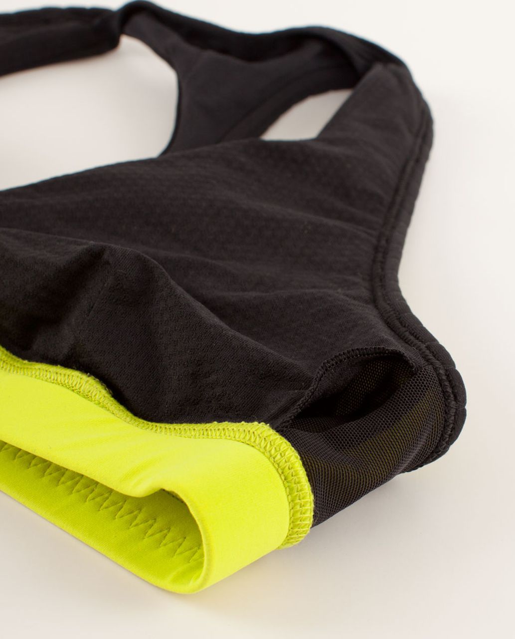 Lululemon Breath Of Fire Bra - Split Pea / Black