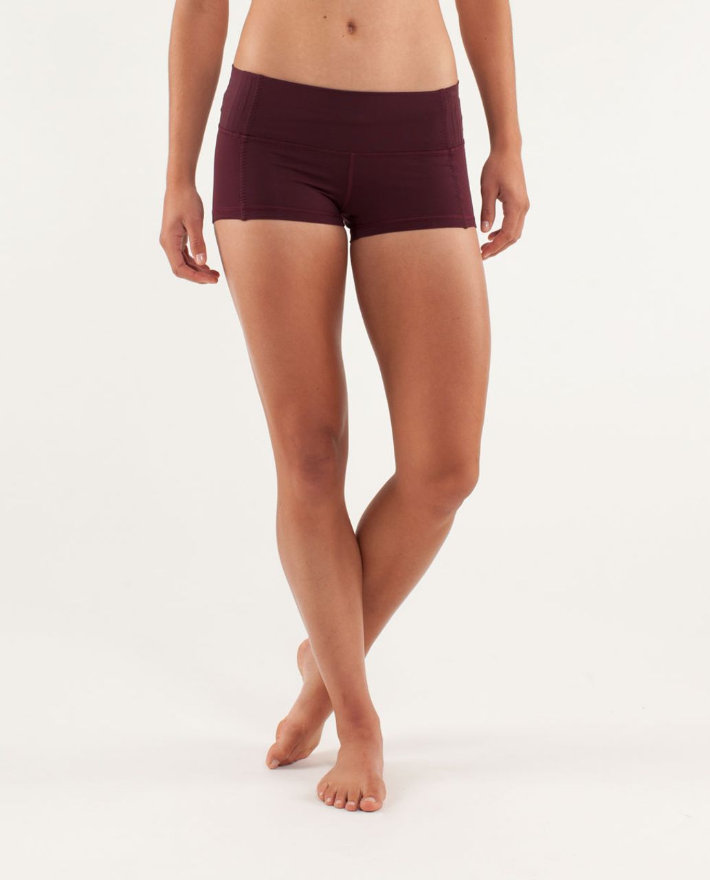 Lululemon Hot Spell Short - Bordeaux Drama