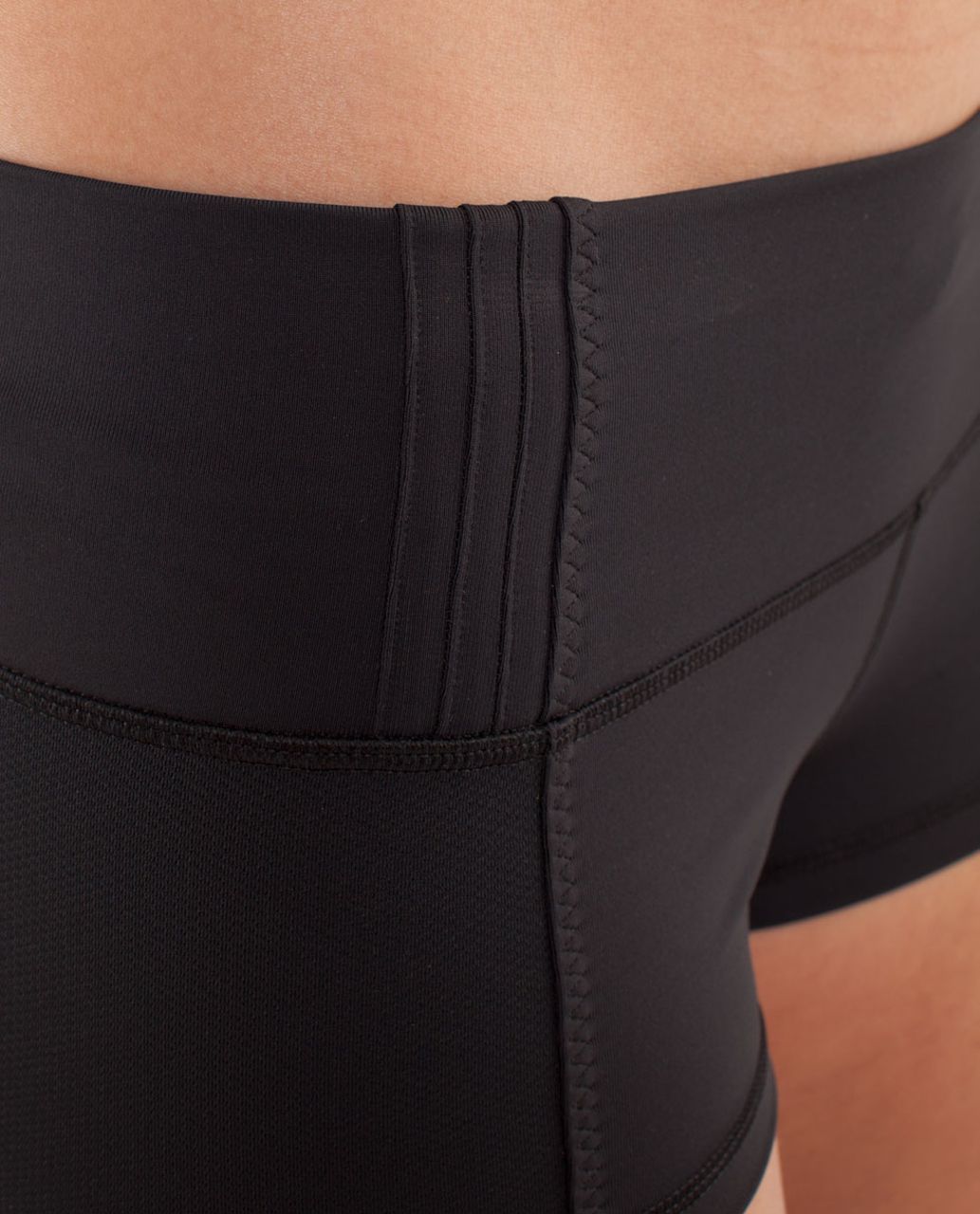 Lululemon Hot Spell Short - Black