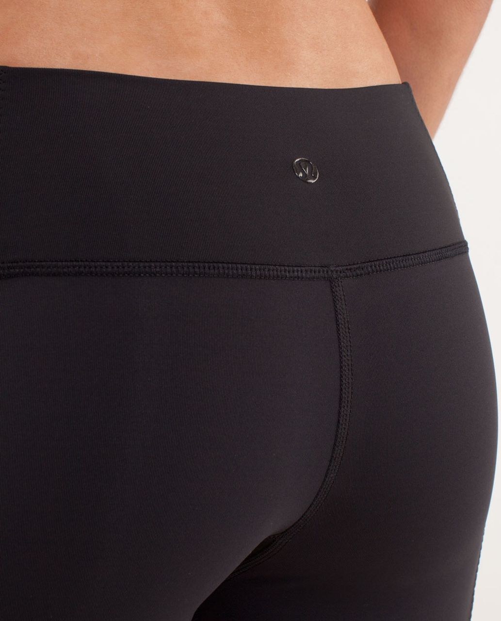 Lululemon Breath Of Fire Short - Black