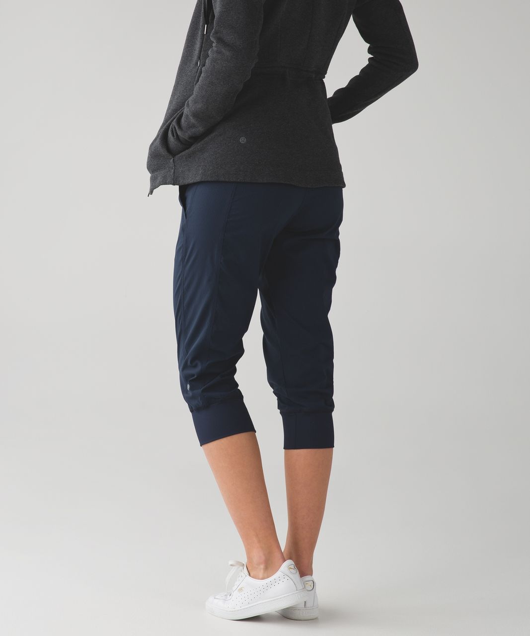 Lululemon In Flux Crop - Inkwell