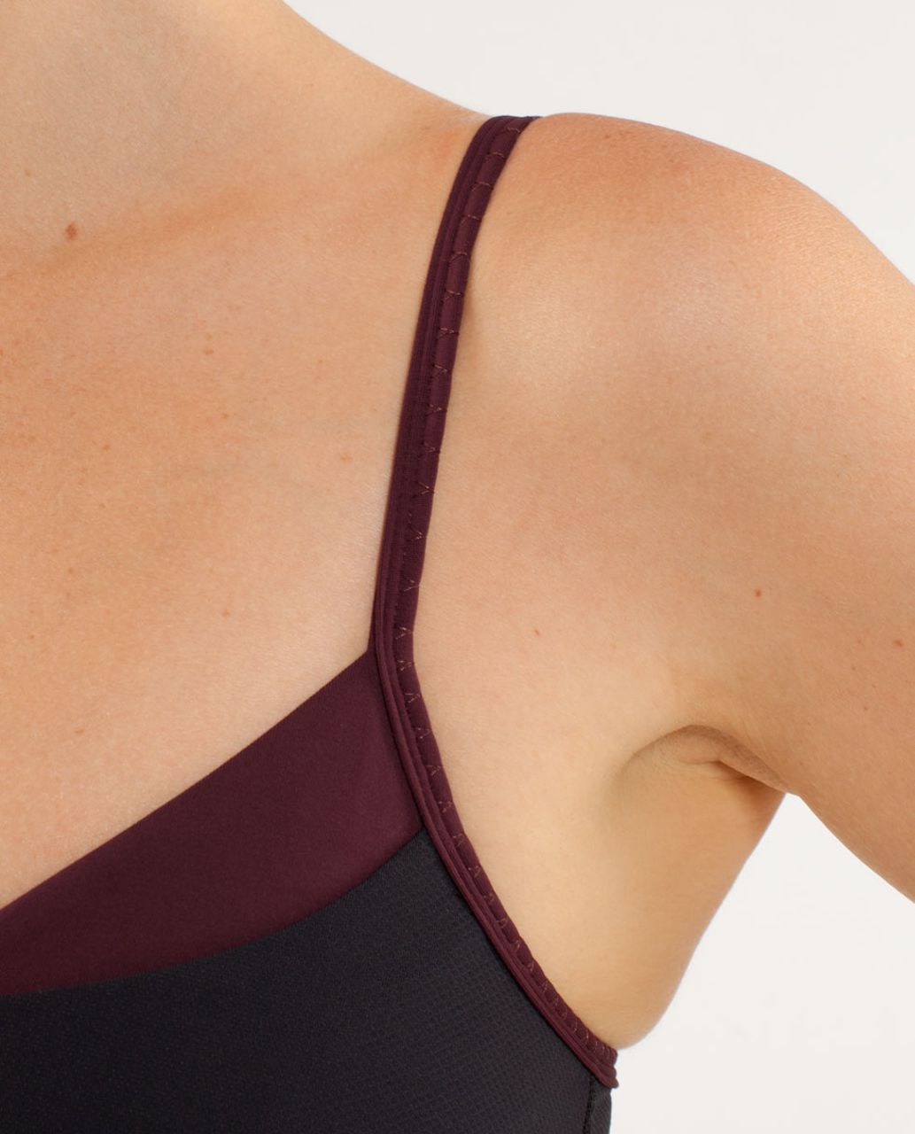 Lululemon 105 F Bra - Bordeaux Drama / Black