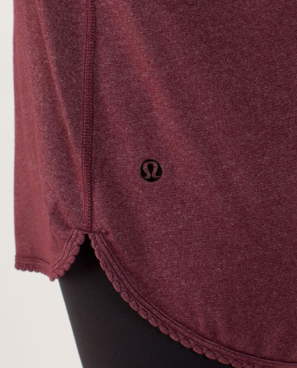 Lululemon 105 F Singlet - Bordeaux Drama