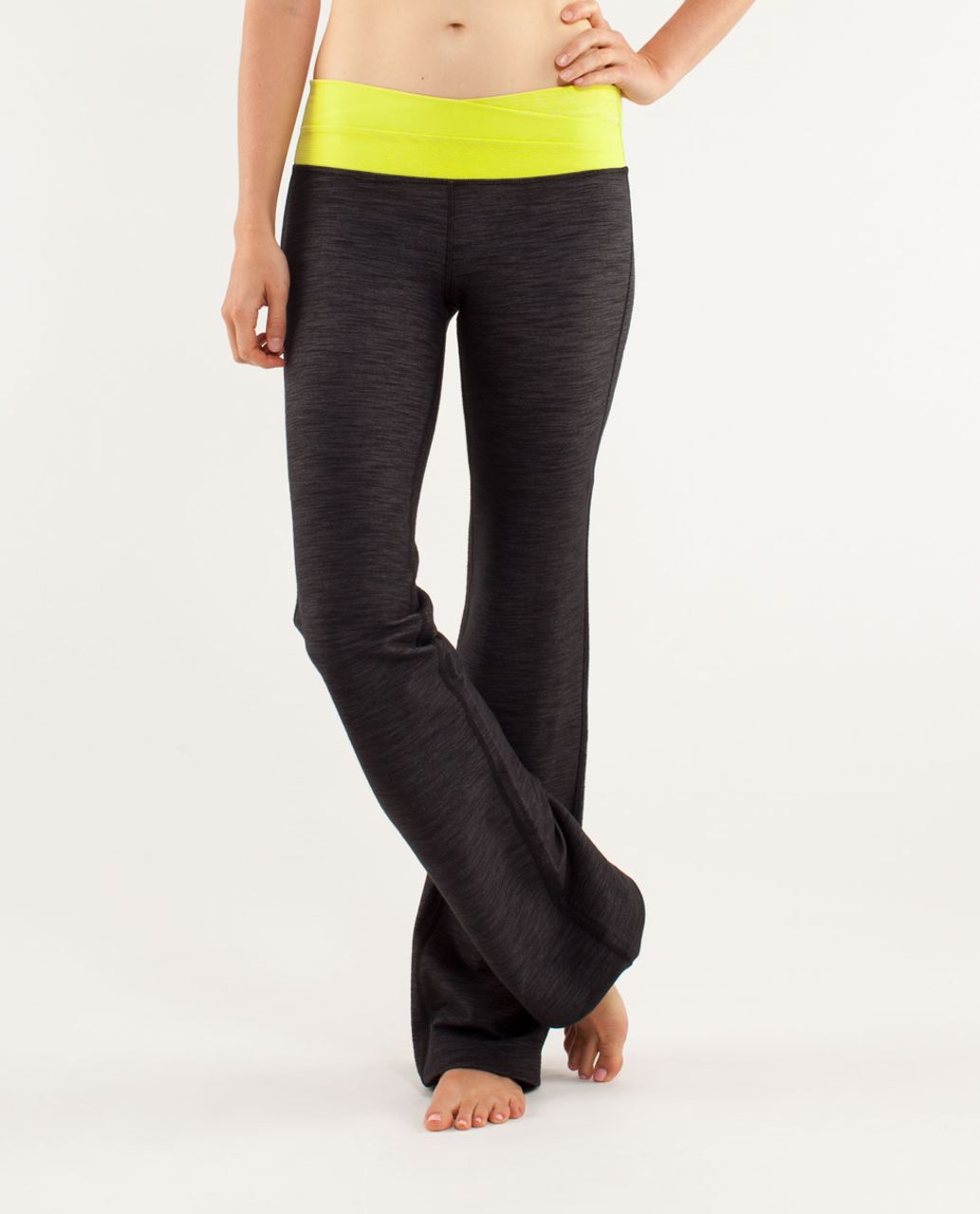 Lululemon Astro Pant (Regular) *Full-On Luon - Black / Raspberry / Micro  Macro Stripe Raspberry - lulu fanatics