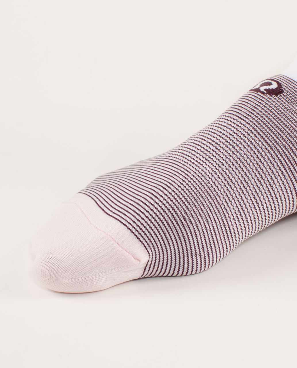 Lululemon Women's Featherweight Sock - Feeder Stripe Pretty Pink / Bordeaux Drama / White