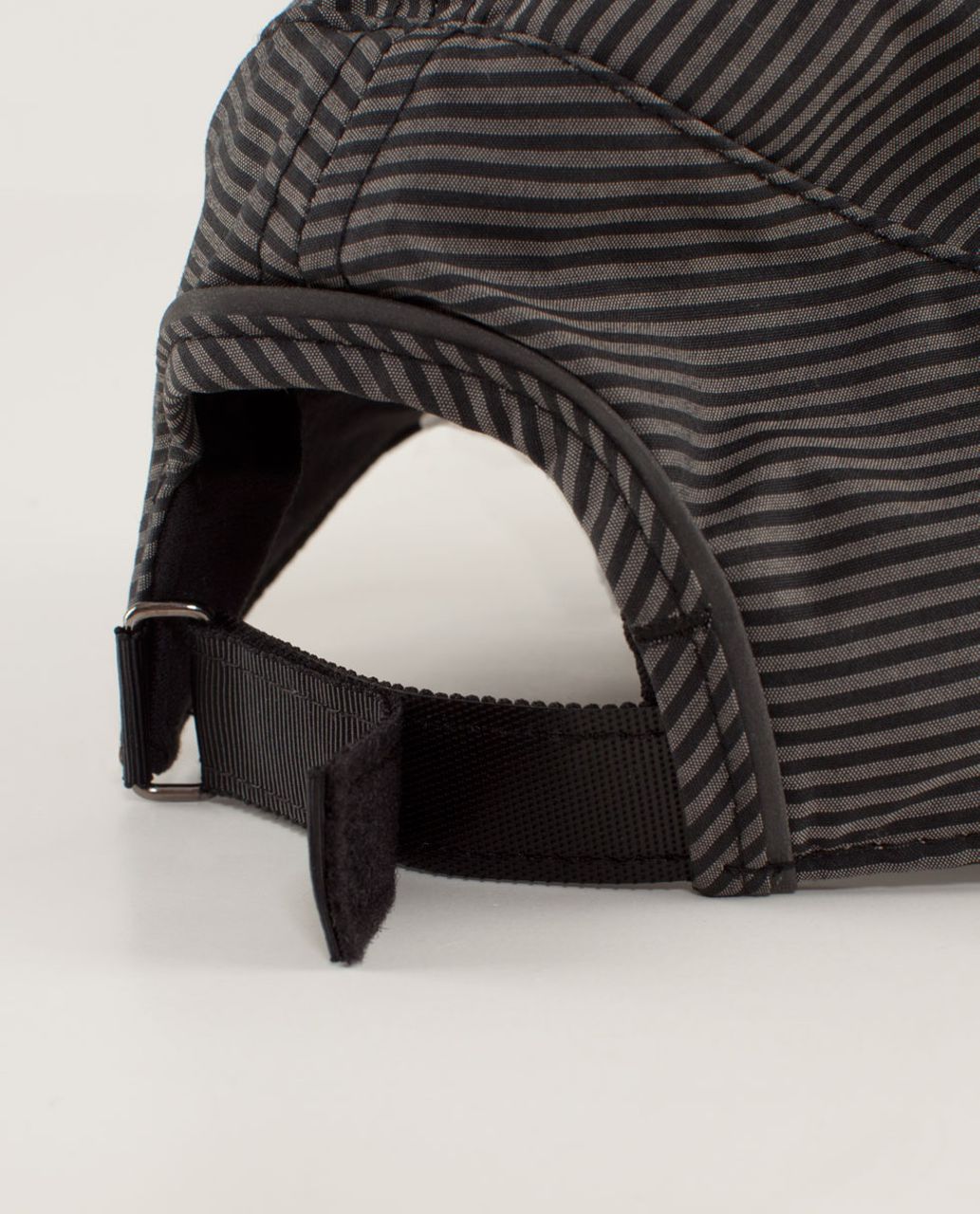 Lululemon Go The Distance Run Hat - Tonka Stripe Cashew / Heathered Black