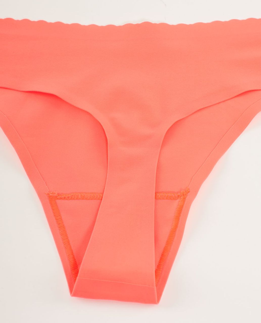 Lululemon Groovy Thong - Light Flare