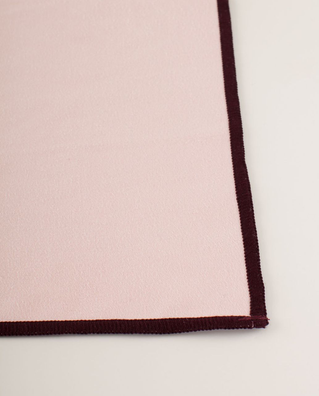 Lululemon Small Manduka Towel - Pretty Pink / Bordeaux Drama