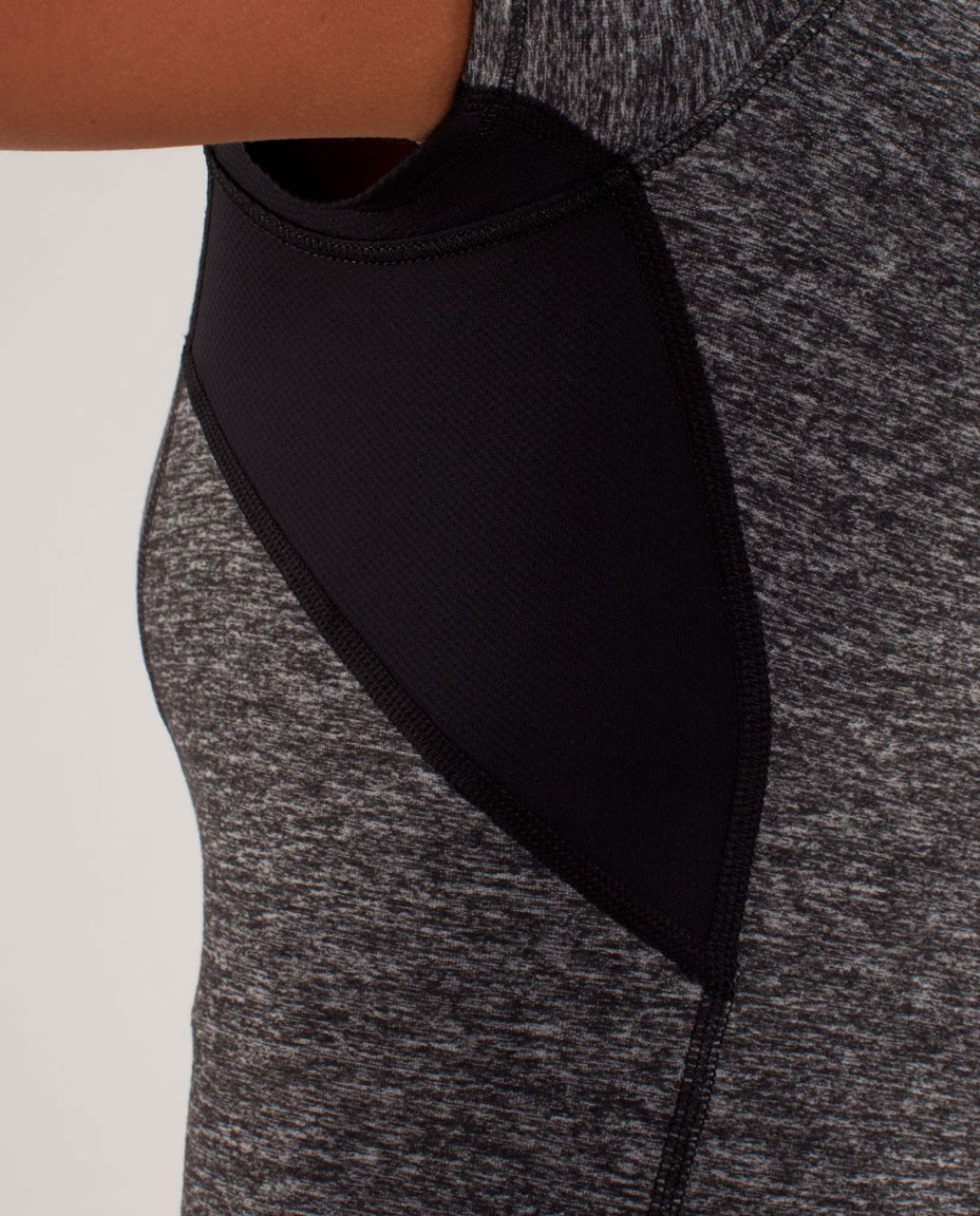 Lululemon Star Runner Short Sleeve - Black