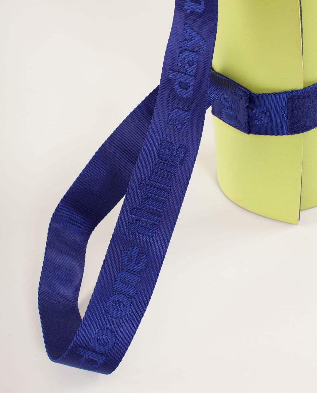 Lululemon No-Brainer Mat Strap - Pigment Blue