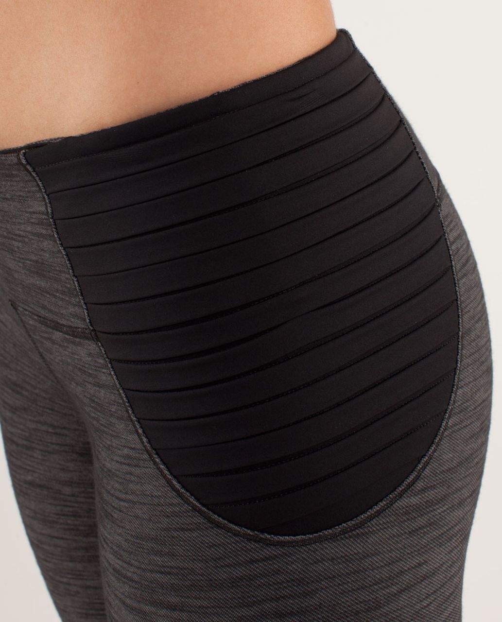 Lululemon Aphrodite Crop - Black Slub Denim / Black