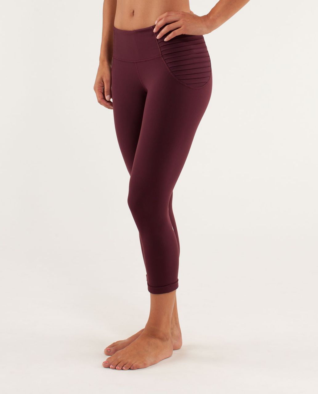 Lululemon Aphrodite Crop - Bordeaux Drama